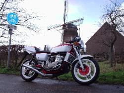 This is the same bike in pic to the left but with updated wheels, brakes and front suspension.  